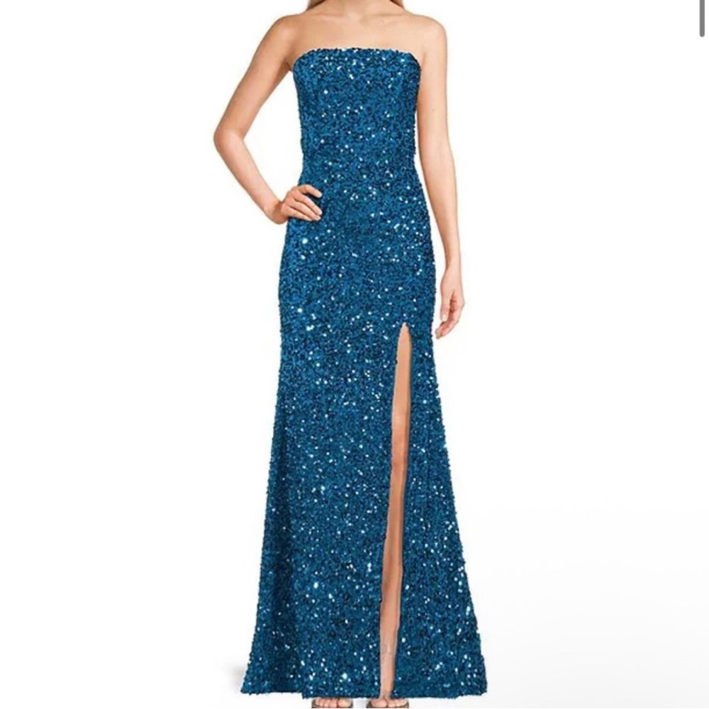 B. Darlin Elegant teal Sequin prom dress size 1/2